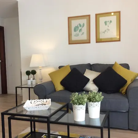 Cosy At Lido With Pool *