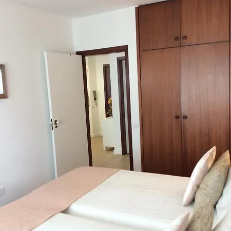 Cosy At Lido With Pool Apartman